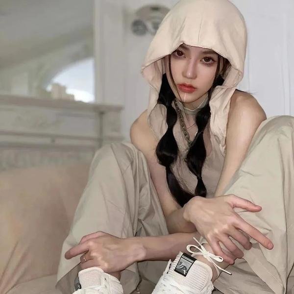 英雄人物 海报
